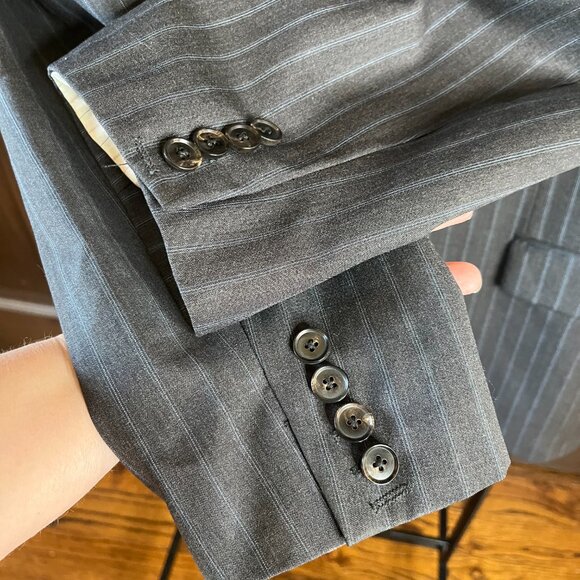 Hugo Boss Suit Coat Jacket Mens 44R Gray w/ Blue Stripe Wool Super 100 2-Btn USA - Picture 4 of 15